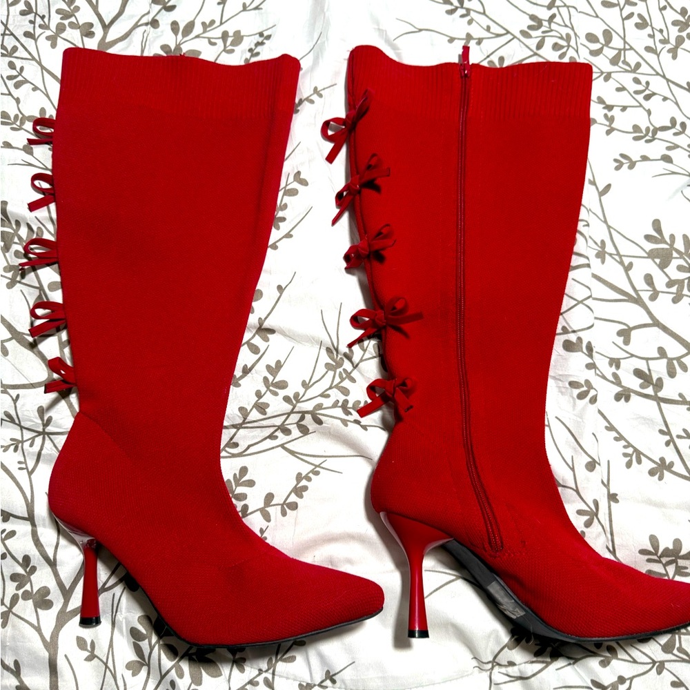 Wide calf knee boots with heel. Electric nylon material